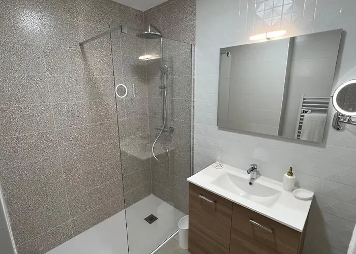 Jardin Bleu - D'hotes Сен-Жирон