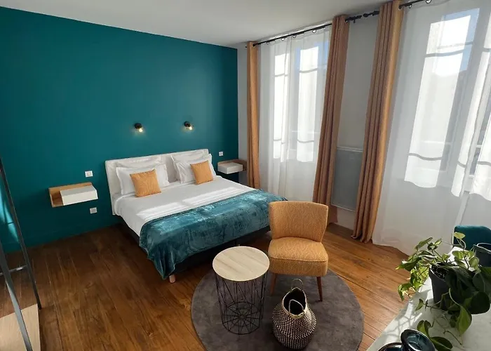 Гостевой дом Jardin Bleu - D'hotes Сен-Жирон