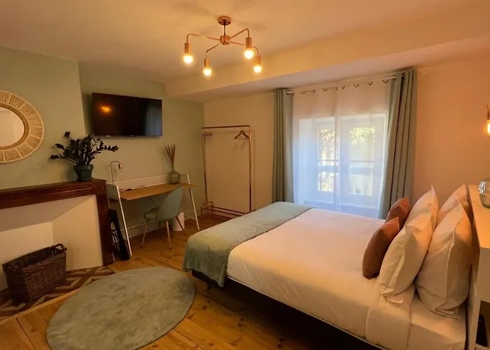 Jardin Bleu - D'hotes Гостевой дом Сен-Жирон