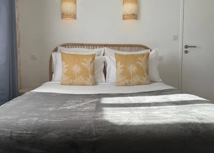 Гостевой дом Jardin Bleu - D'hotes 4*